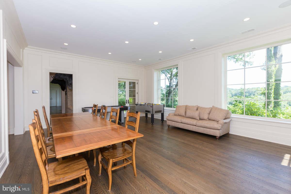 624 Chain Bridge Road McLean, VA 22101 - Photo 20 of 30 Interior (General)