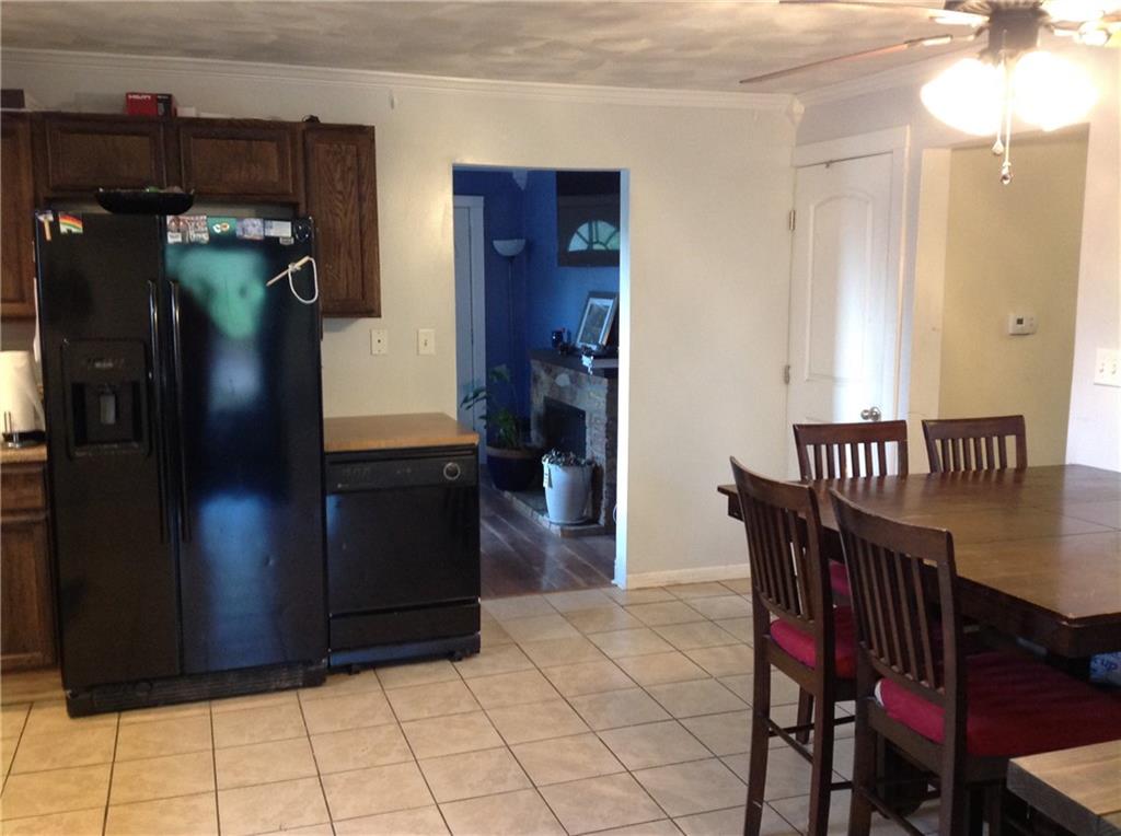 377 Wendel Road Irwin, PA 15642 - Photo 4 of 18
