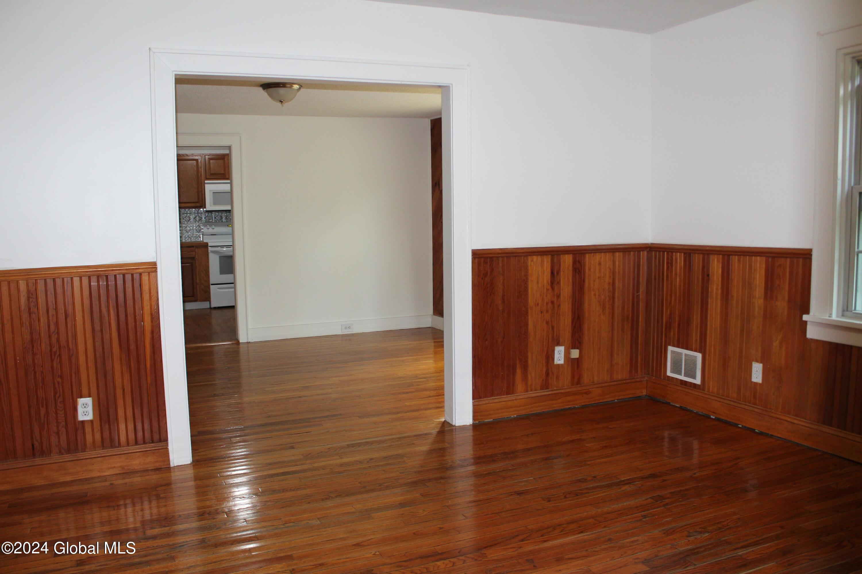 437 Coy Road Greenfield, NY 12833 - Photo 7 of 26 Living Room