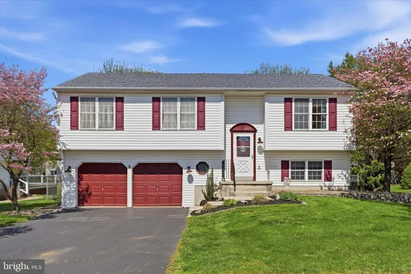 $400,000 | 4451 Green Tree Road, Reading, PA 19606