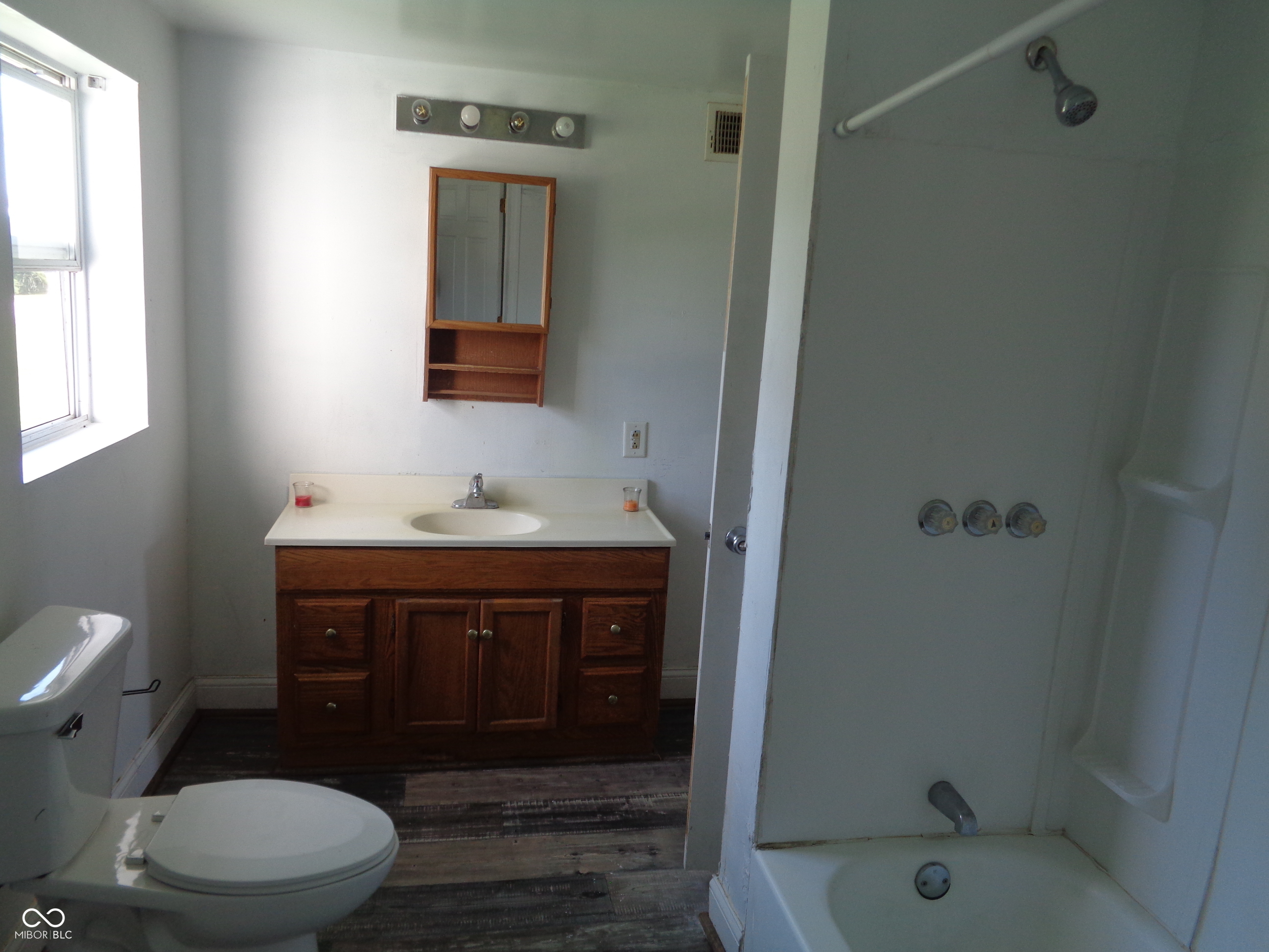 400 South Division Street Cayuga, IN 47928 - Photo 20 of 36