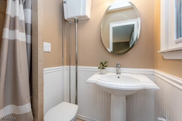 $719,000 | 34 Skyview Road, Bloomfield, NJ 07003