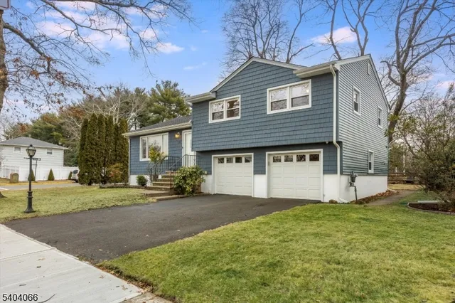 $719,000 | 34 Skyview Road, Bloomfield, NJ 07003