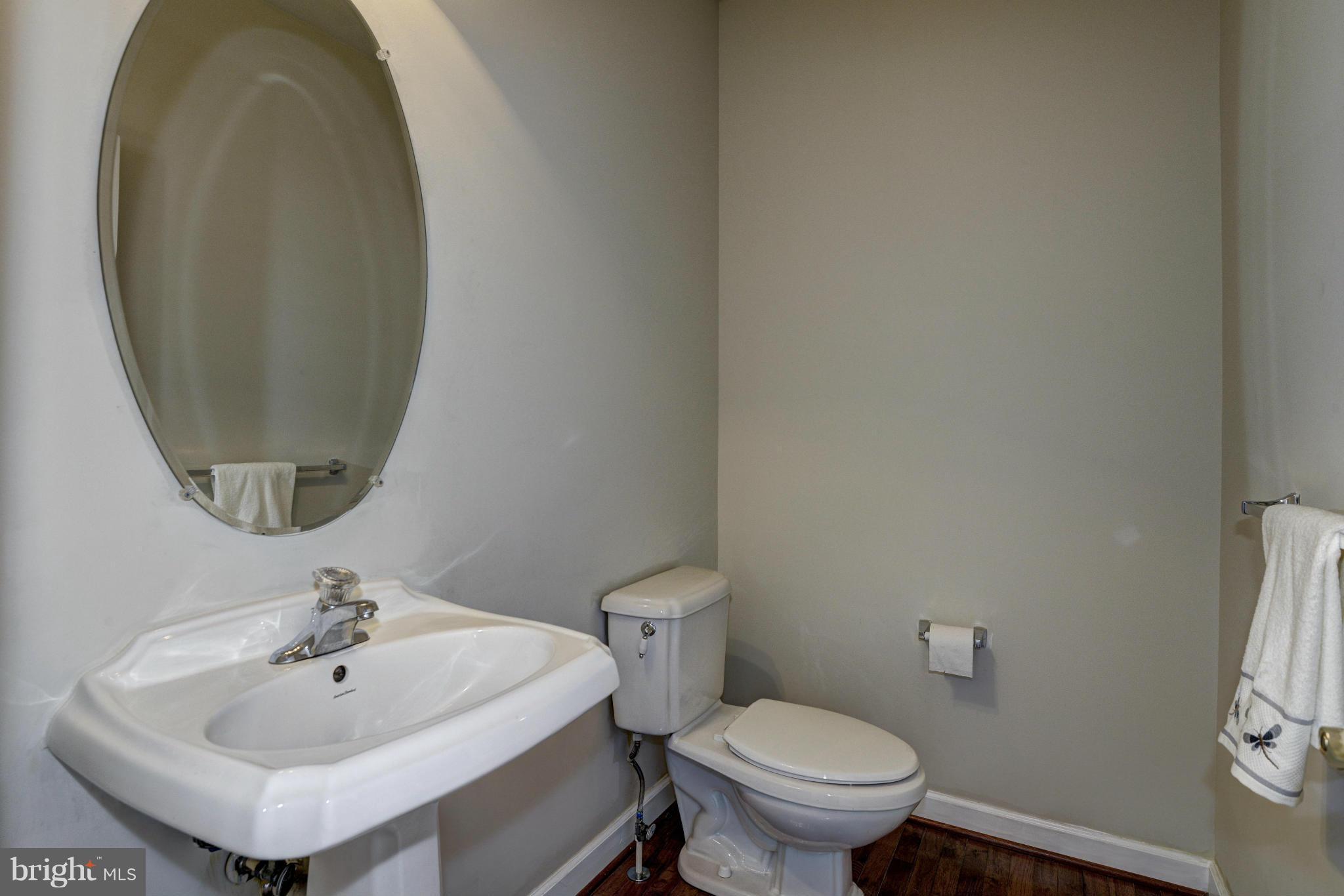 23203 Frederick Road Clarksburg, MD 20871 - Photo 10 of 26 Main Level Powder Room
