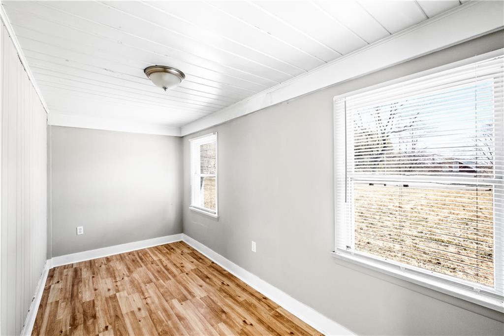 100 Spring Grove Road Pittsburgh, PA 15235 - Photo 14 of 34 Gallery Image 14