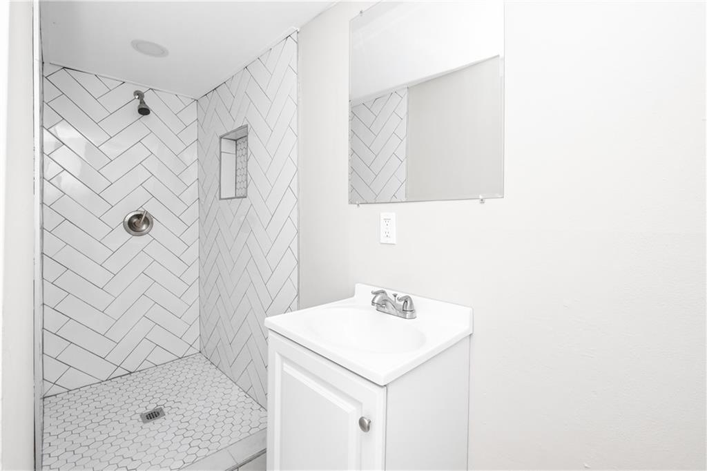 100 Spring Grove Road Pittsburgh, PA 15235 - Photo 16 of 34 Gallery Image 16