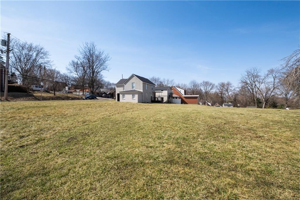 100 Spring Grove Road Pittsburgh, PA 15235 - Photo 3 of 34 Gallery Image 3