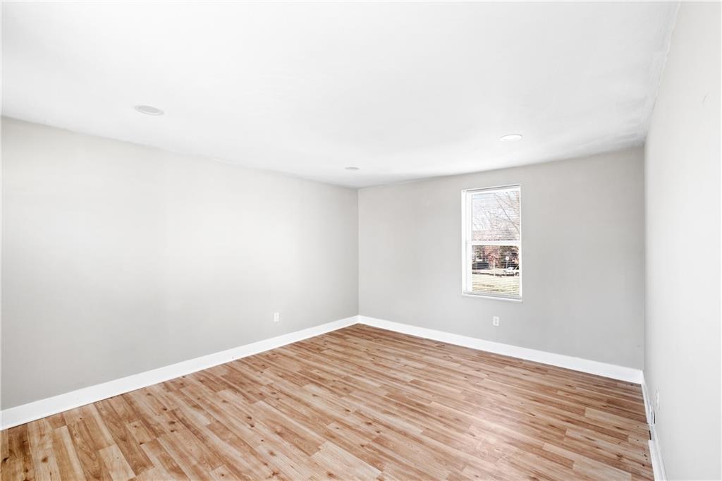 100 Spring Grove Road Pittsburgh, PA 15235 - Photo 4 of 34 Gallery Image 4