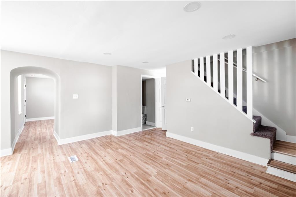 100 Spring Grove Road Pittsburgh, PA 15235 - Photo 7 of 34 Gallery Image 7