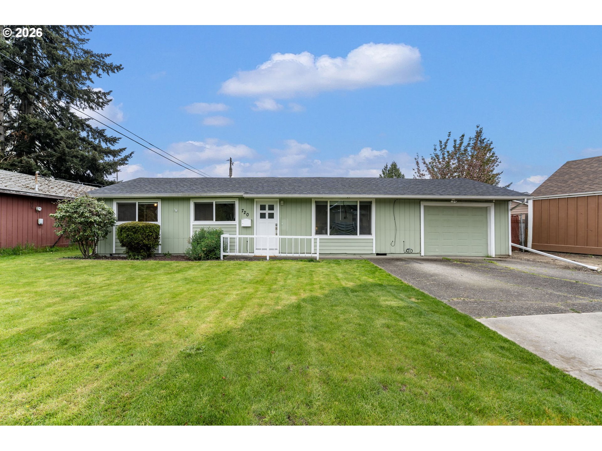 720 32nd Avenue Longview, WA 98632 - Photo 1 of 33