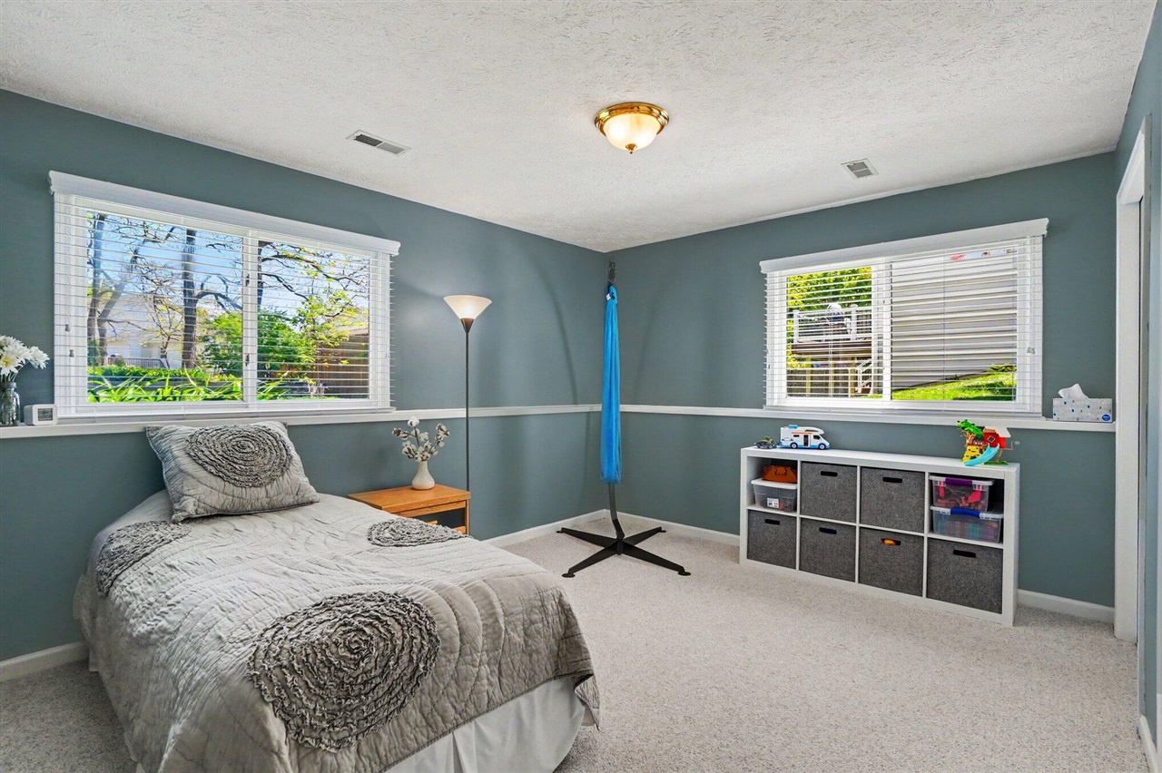 7368 Cherry Avenue Jenison, MI 49428 - Photo 15 of 37