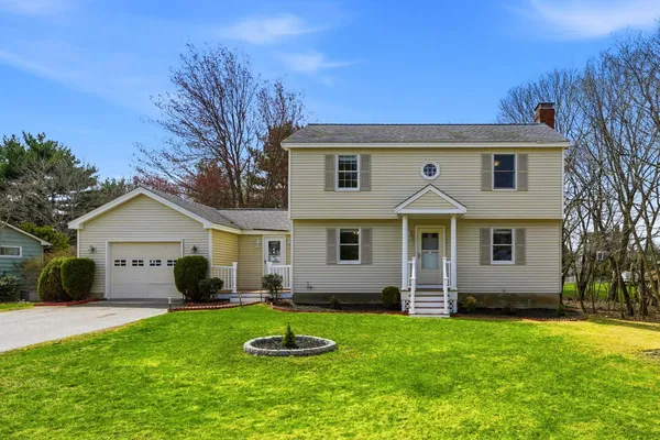 $759,000 | 243 Winnacunnet Road, Hampton, NH 03842