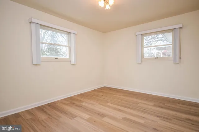 $3,300 | 4426 Hallet Street, Rockville, MD 20853