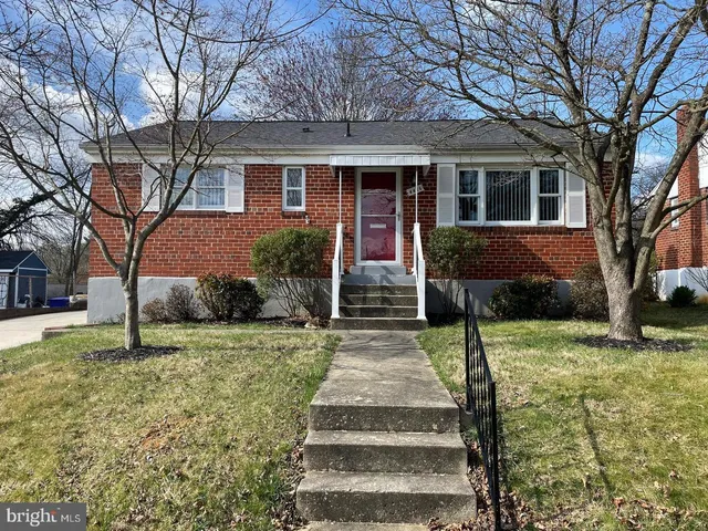 $3,300 | 4426 Hallet Street, Rockville, MD 20853