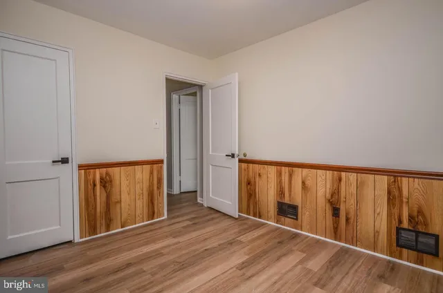 $3,300 | 4426 Hallet Street, Rockville, MD 20853