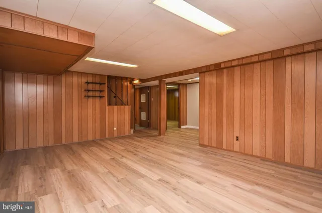 $3,300 | 4426 Hallet Street, Rockville, MD 20853