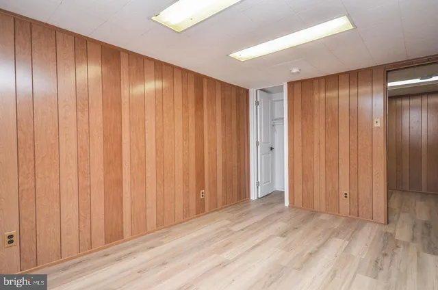 $3,300 | 4426 Hallet Street, Rockville, MD 20853