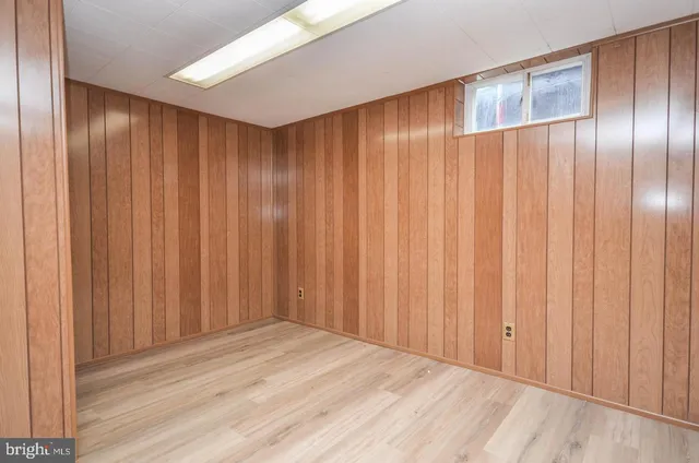 $3,300 | 4426 Hallet Street, Rockville, MD 20853