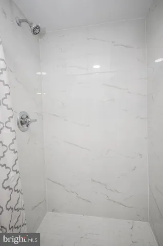 $3,300 | 4426 Hallet Street, Rockville, MD 20853