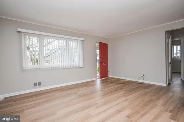 $3,300 | 4426 Hallet Street, Rockville, MD 20853