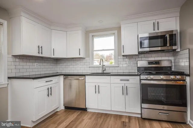 $3,300 | 4426 Hallet Street, Rockville, MD 20853