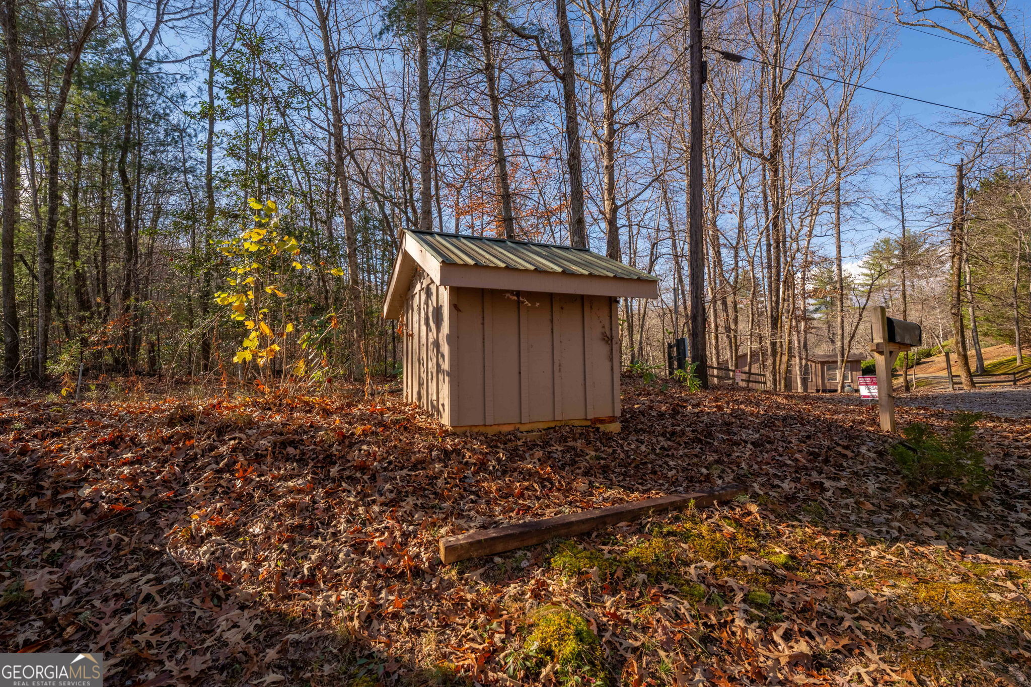 220 McConnell Court Helen, GA 30545 - Photo 29 of 37 a backyard of a house with lots of green space