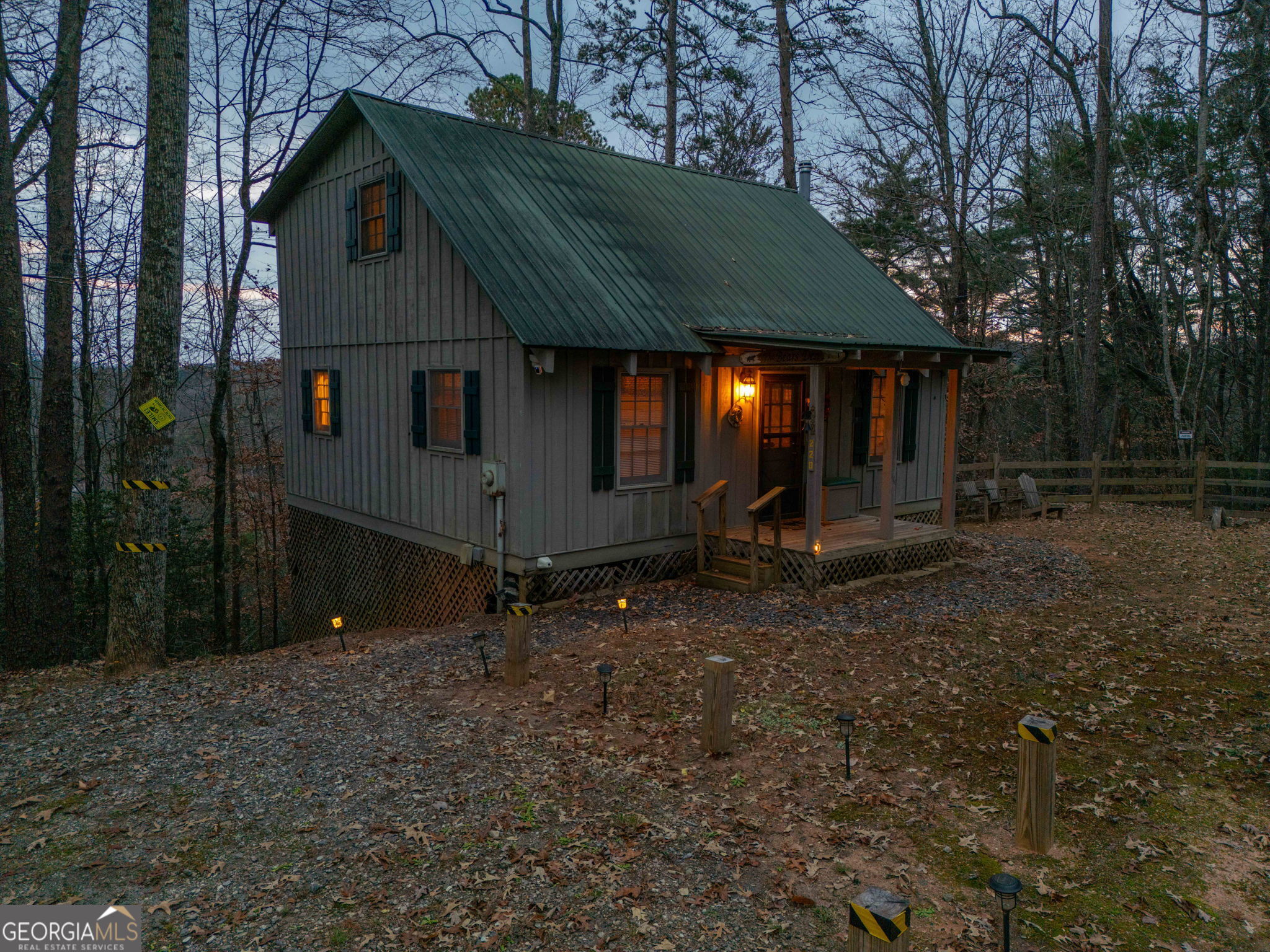 220 McConnell Court Helen, GA 30545 - Photo 31 of 37 a backyard of house with green space