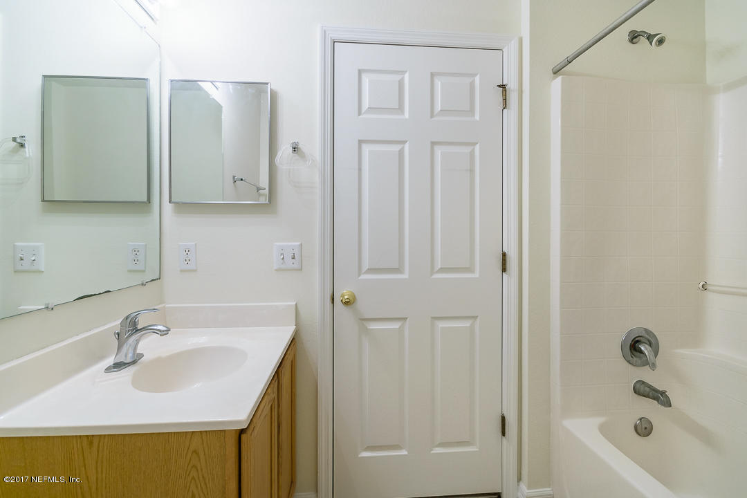 10550 Autumn Trace Road Jacksonville, FL 32257 - Photo 16 of 20 2nd Full Bathroom