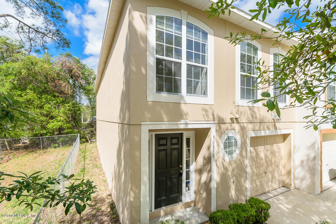 10550 Autumn Trace Road Jacksonville, FL 32257 - Photo 19 of 20 Close up of front