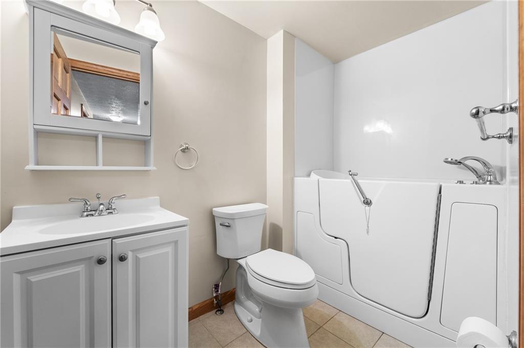 511 Hunters Path Road Bridgeville, PA 15017 - Photo 19 of 29 Gallery Image 19