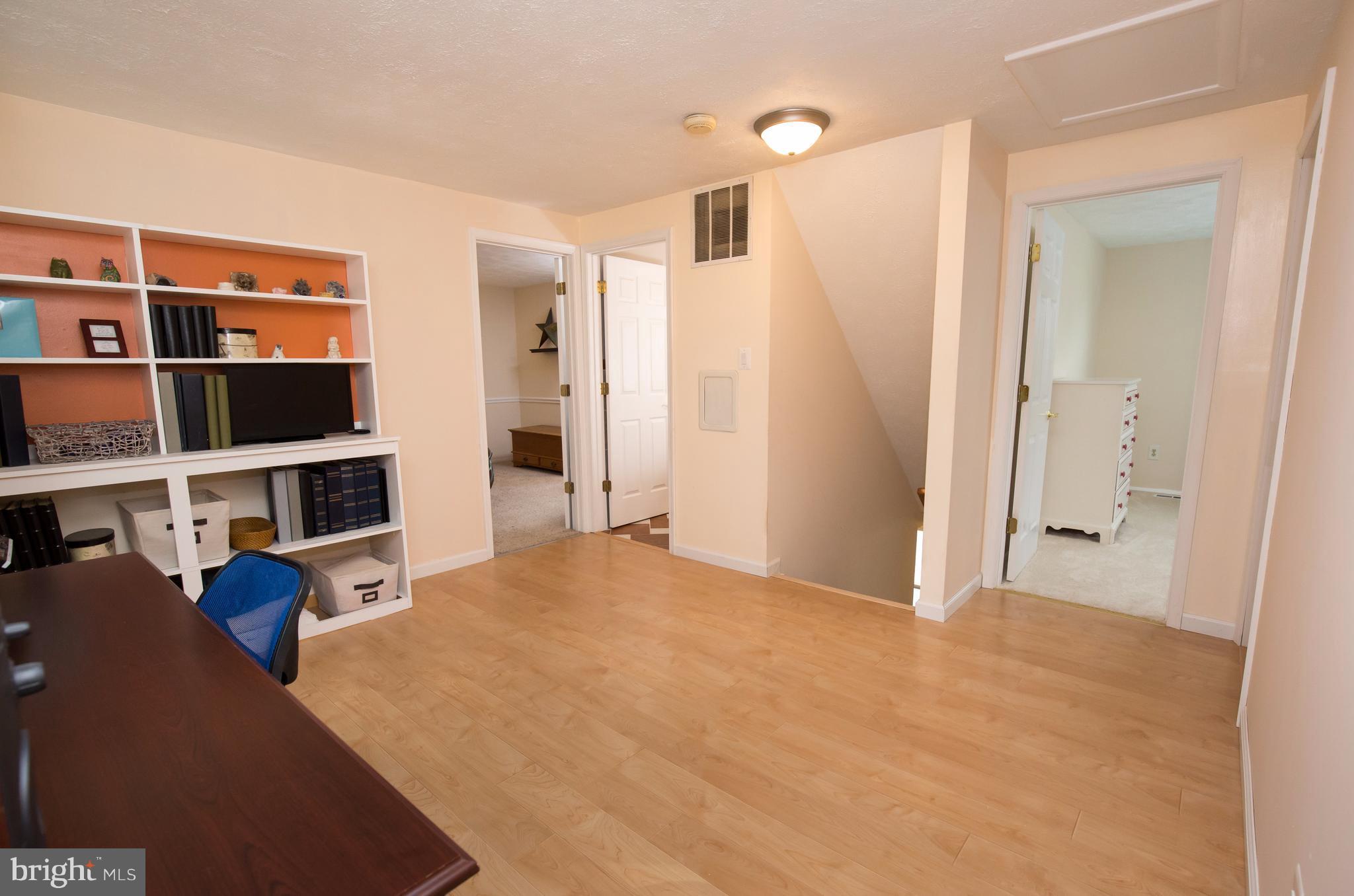 6129 Covered Bridge Road Burke, VA 22015 - Photo 14 of 28 Interior (General)