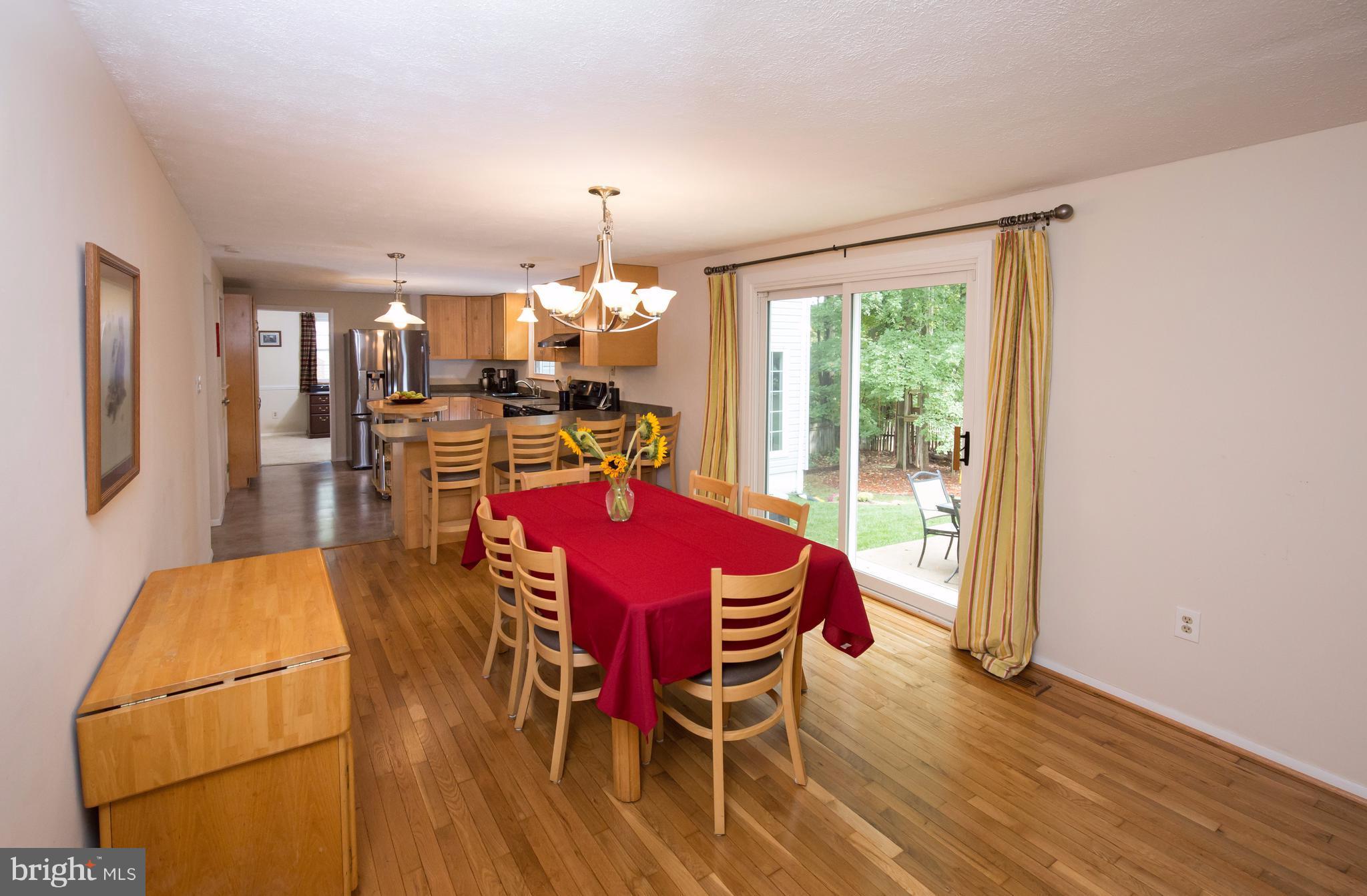 6129 Covered Bridge Road Burke, VA 22015 - Photo 9 of 28 Dining Room
