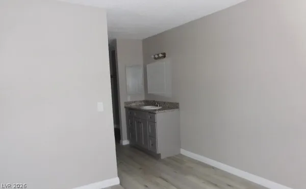 $1,250 | 5235 Golden Lane, Unit A, Las Vegas, NV 89119