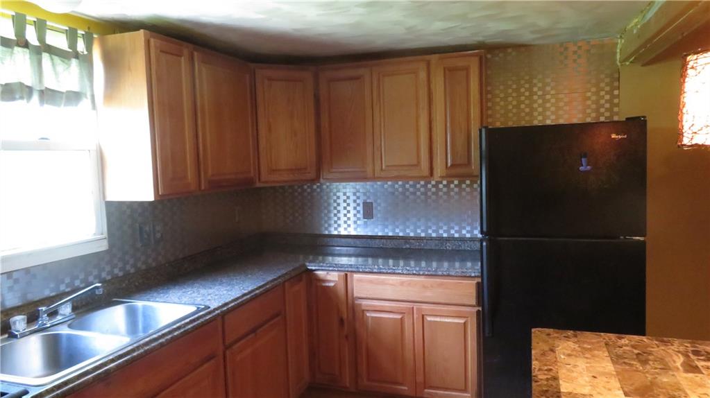 1553 Candor Road Bulger, PA 15019 - Photo 3 of 13