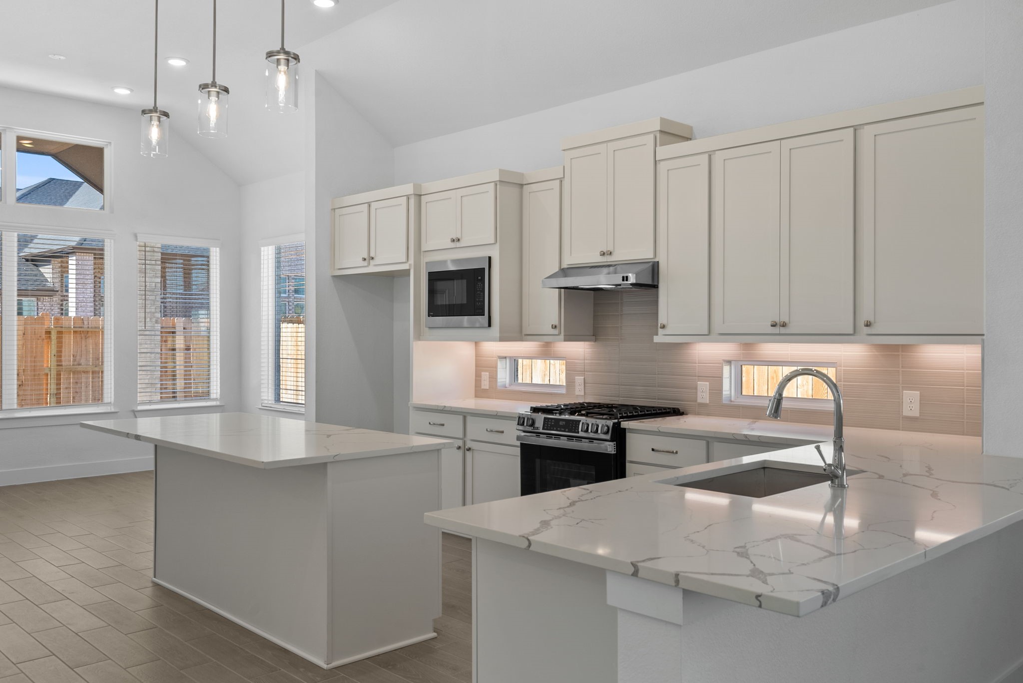 333 Gambels Quail Road Waller, TX 77484 - Photo 5 of 32