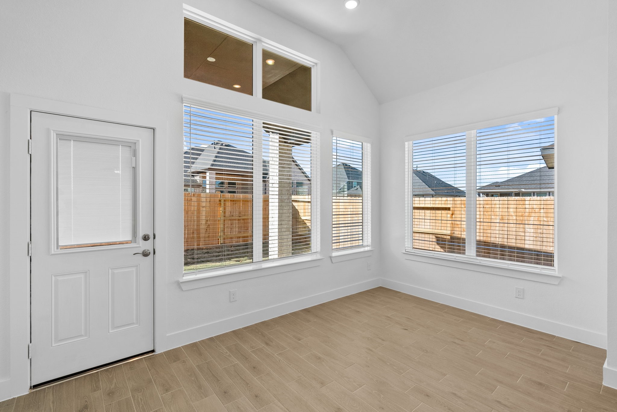 333 Gambels Quail Road Waller, TX 77484 - Photo 10 of 32