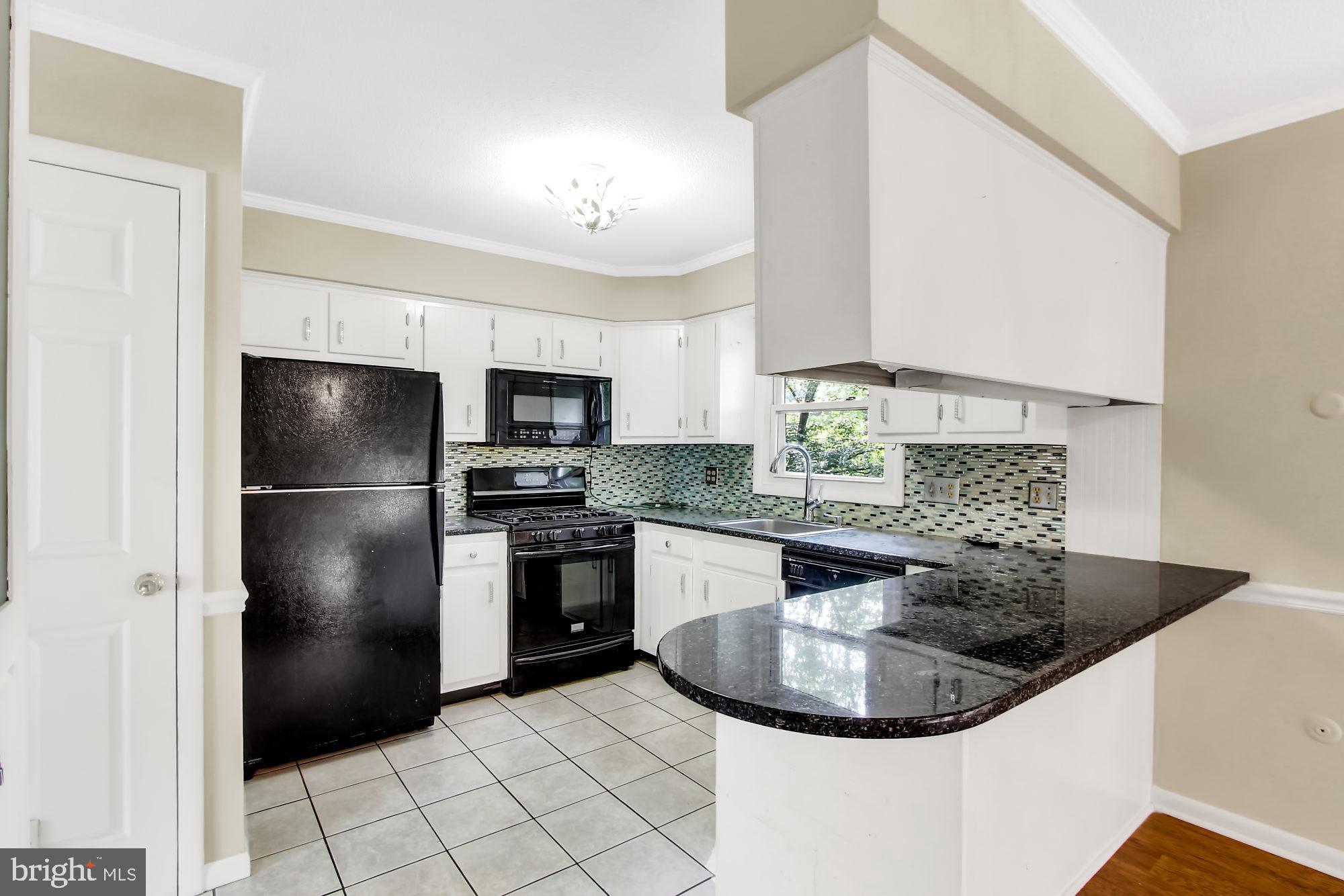 160 Scott Road York, PA 17403 - Photo 8 of 27 Gallery Image 8