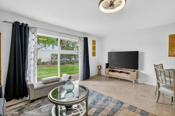 $3,300 | 22120 Majestic Woods Way, Boca Raton, FL 33428