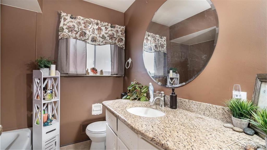 4153 Hackberry Road Bridgeport, MI 48722 - Photo 23 of 53