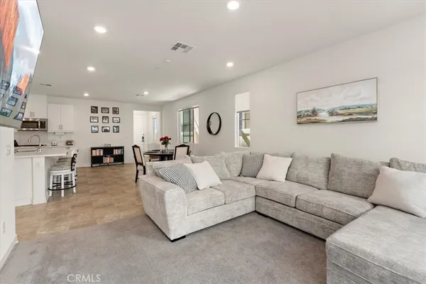 $685,000 | 16728 Grapefruit Lane, Fontana, CA 92336