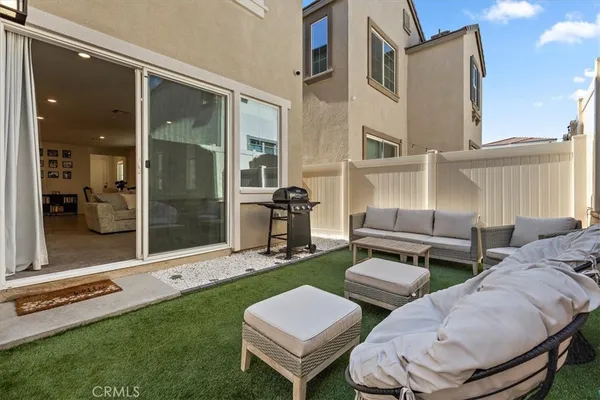 $685,000 | 16728 Grapefruit Lane, Fontana, CA 92336