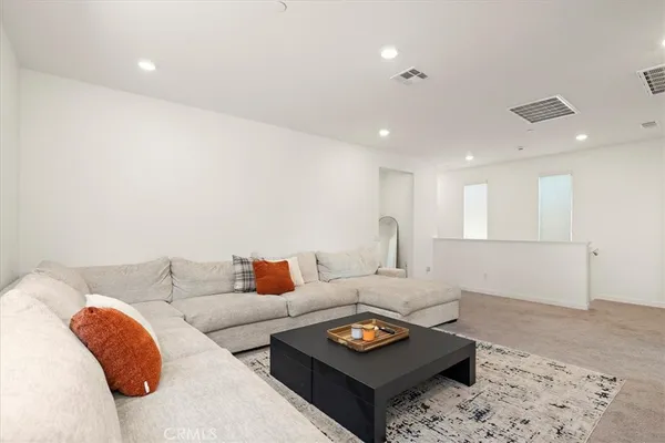 $685,000 | 16728 Grapefruit Lane, Fontana, CA 92336