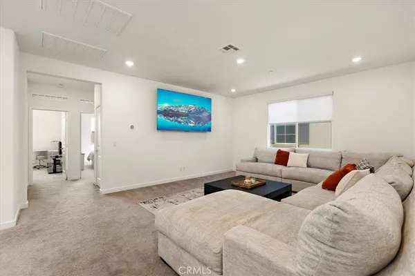 $685,000 | 16728 Grapefruit Lane, Fontana, CA 92336