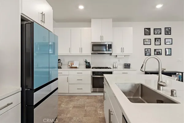 $685,000 | 16728 Grapefruit Lane, Fontana, CA 92336