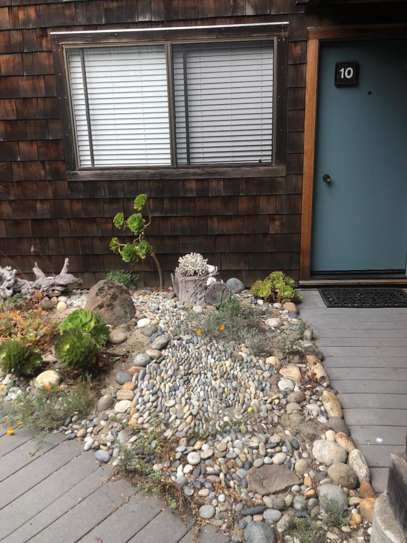 101 Shell Road, Unit 10 Watsonville, CA 95076 - Photo 3 of 32 Gallery Image 3