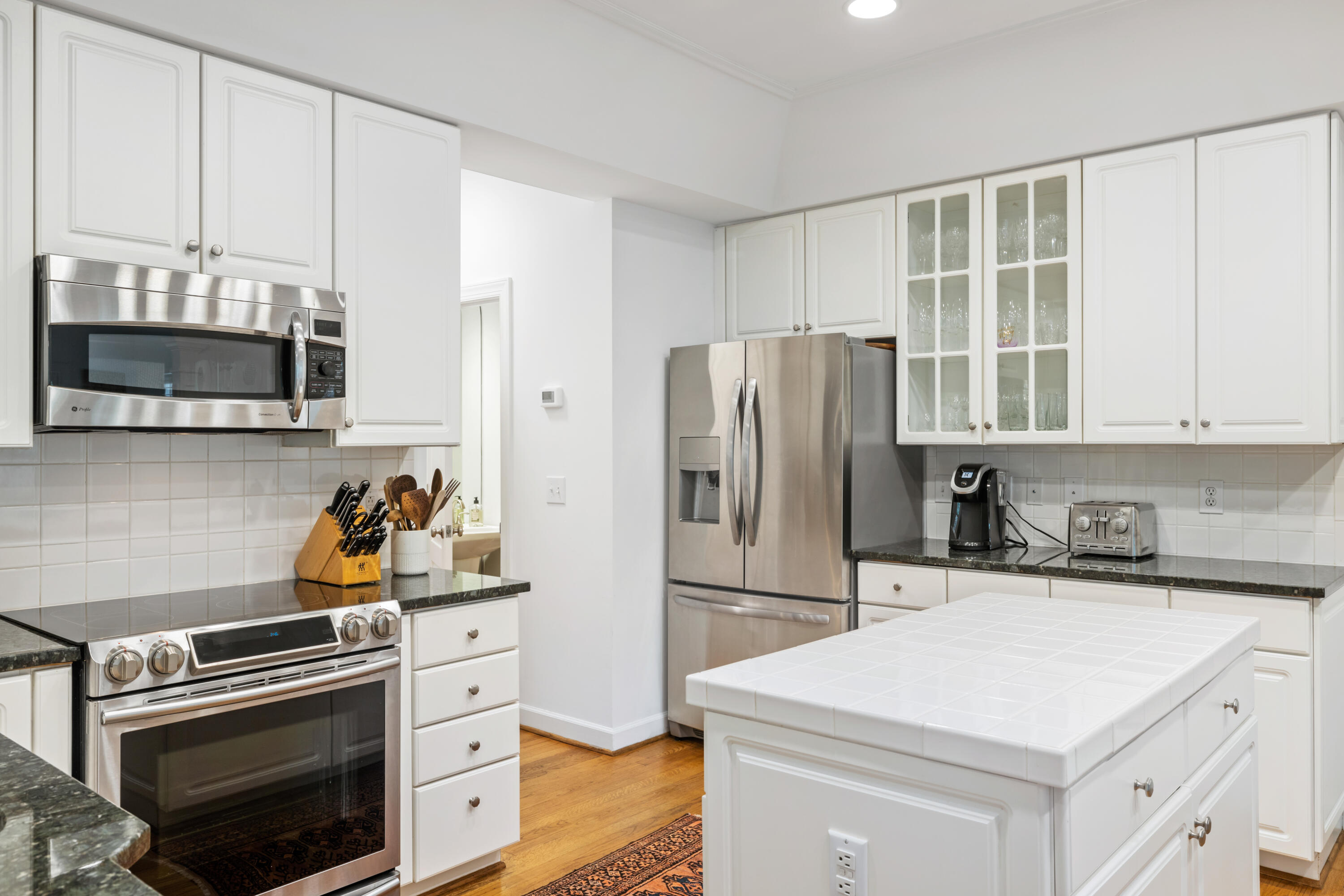 1351 Old Brickyard Road Mount Pleasant, SC 29466 - Photo 13 of 35 Kitchen