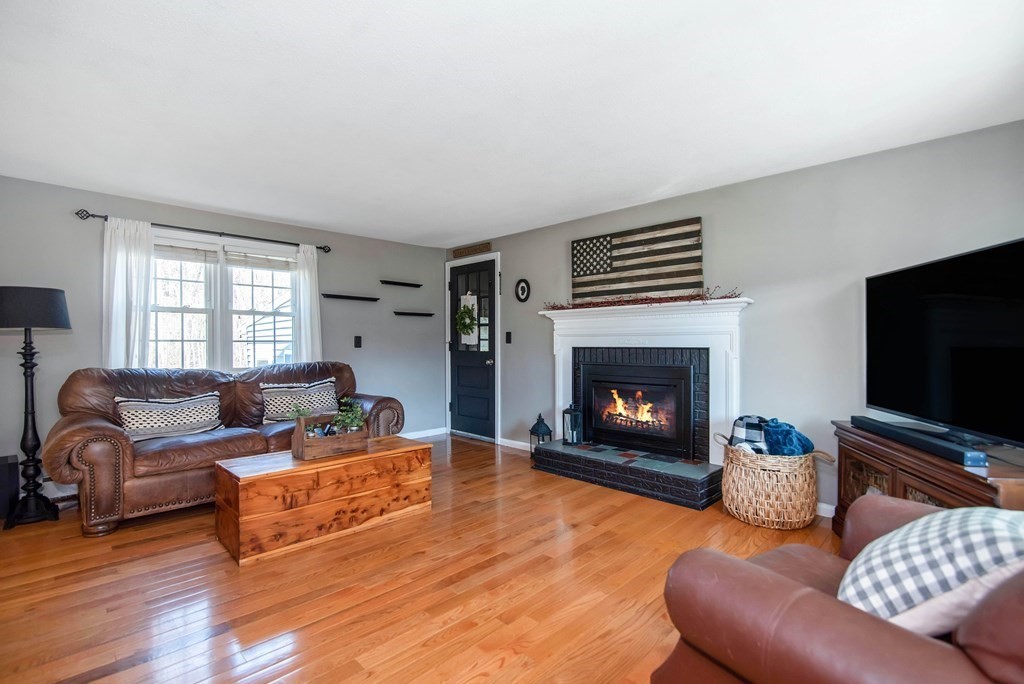 74 Bayberry Road Hampden, MA 01036 - Photo 3 of 35