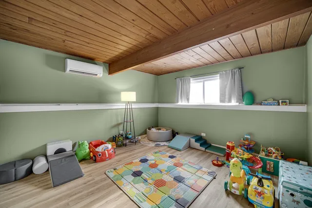 $405,000 | 22115 Grenadier Drive, Marengo, IL 60152