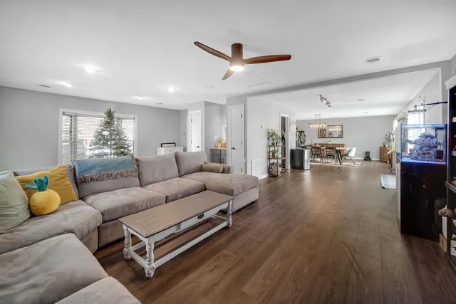 $405,000 | 22115 Grenadier Drive, Marengo, IL 60152