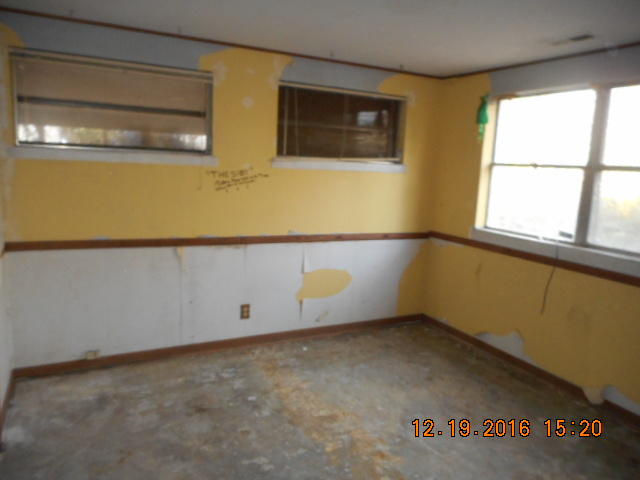 148 Pembroke Road Oak Ridge, TN 37830 - Photo 5 of 13 DSCN5783